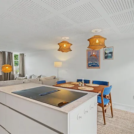 Swarthofthi - 90m From The Sea By Interhome