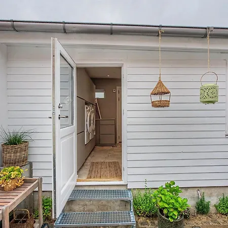 Swarthofthi - 90m From The Sea By Interhome Ferienhaus *