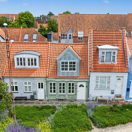 Swarthofthi - 90m From The Sea By Interhome * Assens